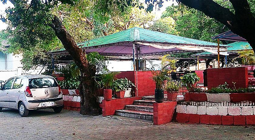 Savoy Village Mahābaleshwar Exteriör bild